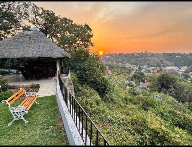 4 BEDROOM HOUSE FOR SALE IN KENSINGTON